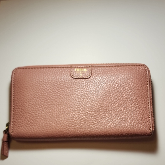 Fossil Dusty Mauve Leather Multi-Pocket Women's Wallet - Picture 1 of 9